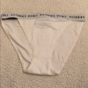 NWOT VS high leg bikini panties